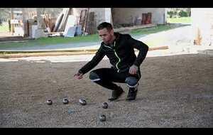 Tourner la Boule à Gauche
