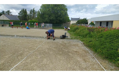 Opération &quot;Préparation des Terrains&quot; au Boulodrome d'Yffiniac