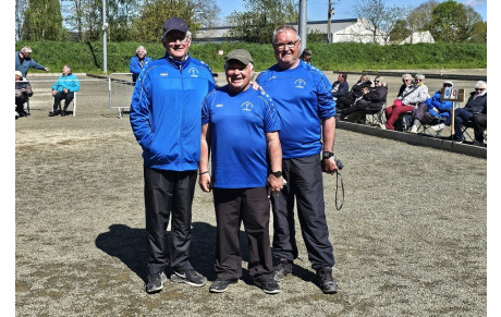 Le Pétanque Club de la Baie remporte le Championnat Départemental Triplettes Vétérans